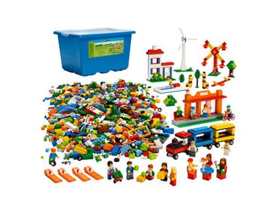 LEGO 9389 Городская жизнь, производитель LEGO Education, ISBN 460-0-45909-389-7 № 1