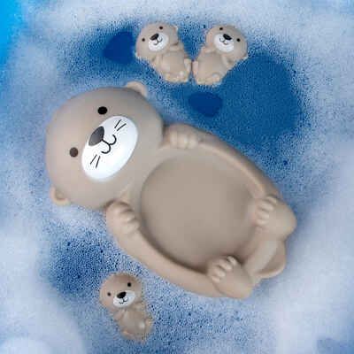 Набор игрушек для ванной Семейство выдр, арт. BATH16, производитель Dream Makers (Дрим Мейкерс), ISBN 481-4-72301-778-0 № 3