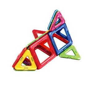 Магнитный конструктор Magformers Window Basic Plus 20 Set, арт. 715001, производитель Magformers (Магформерс), ISBN 880-9-46553-094-5 № 2